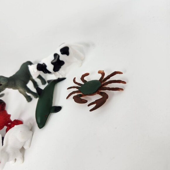 Set Of 11 Plastic Animal Figures Tiger Giraffe Elephant Shark Cow Rabbit Crab Sm - Picture 6 of 8